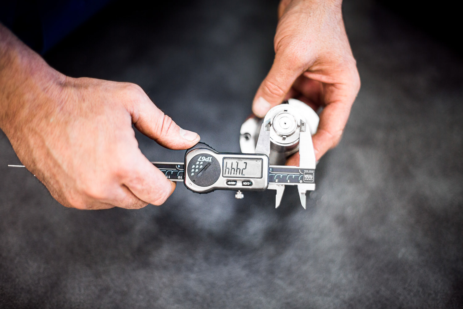 Illustration pour de l'industrie de précision à Bourgoin