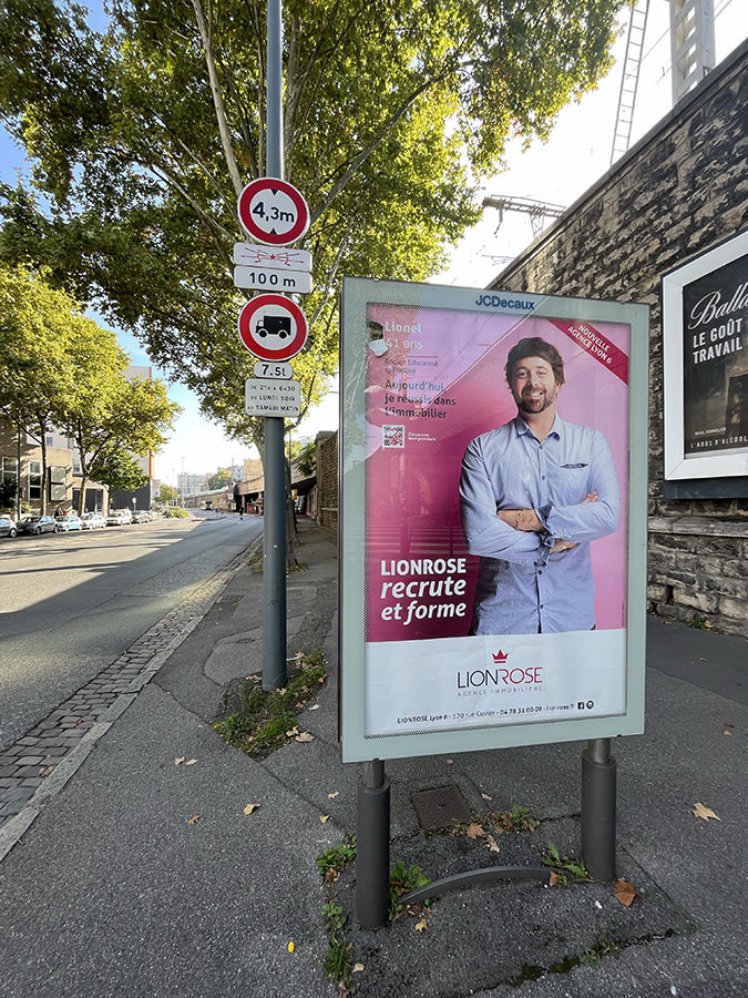 Affiches pour le recrutement d'agents immobiliers à Lyon