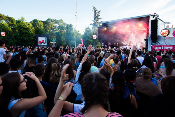 Photo de la scène depuis le public sur le concert NRJ Music tour Photo de la scène depuis le public sur le concert NRJ Music tour